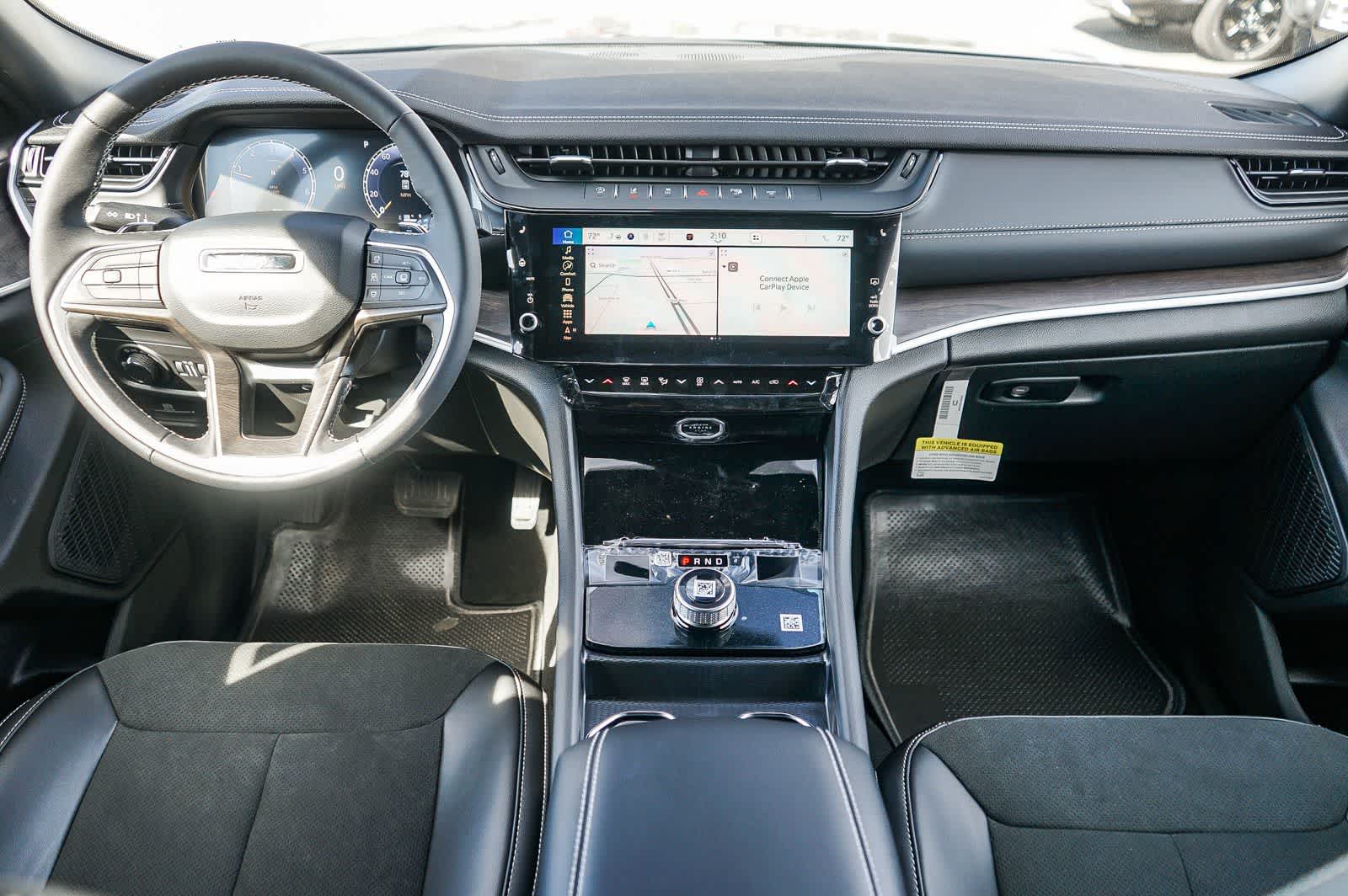 Thumbnail: 2026 Jeep Grand Cherokee - 13