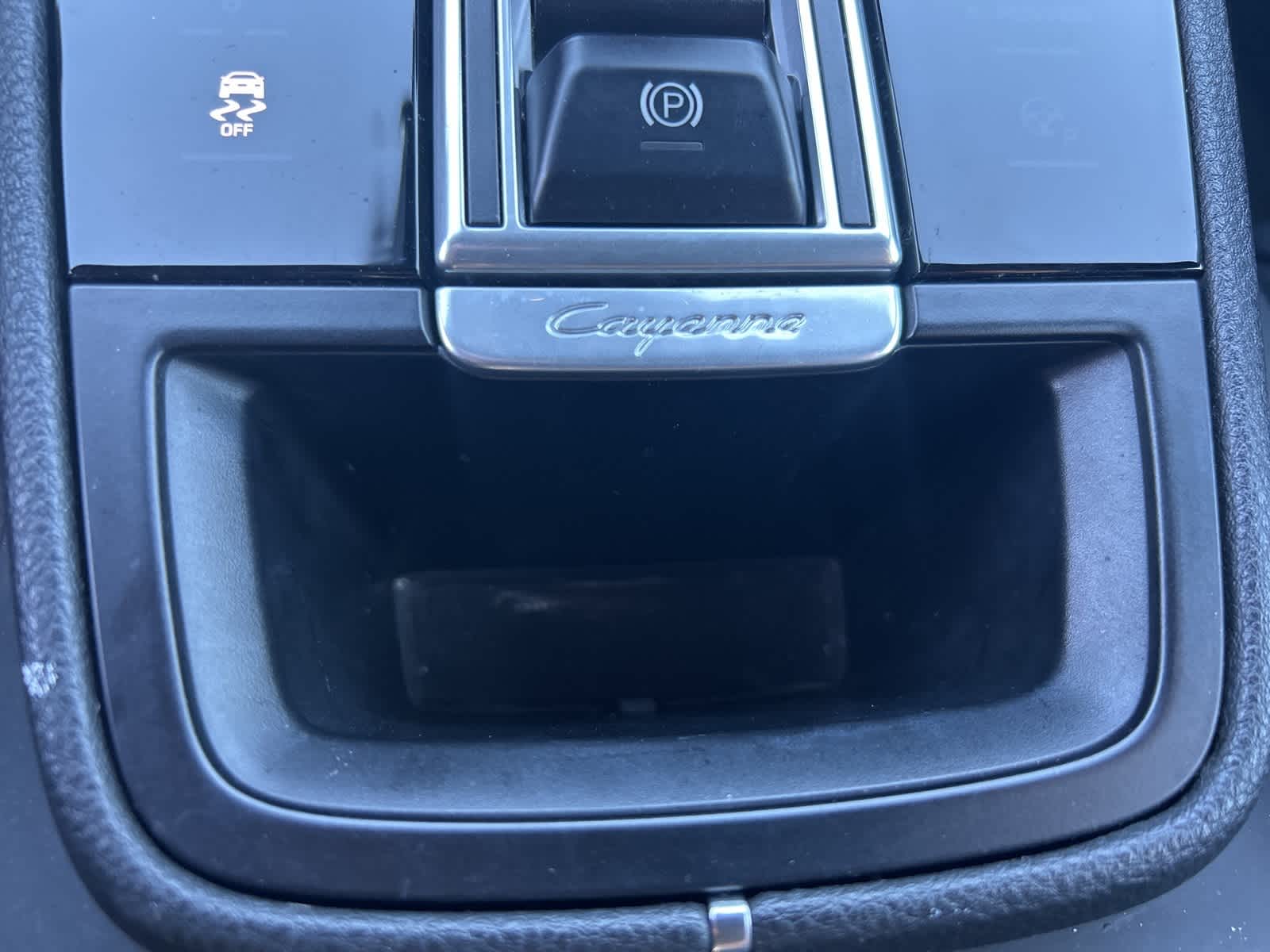 Thumbnail: 2019 Porsche Cayenne - 38