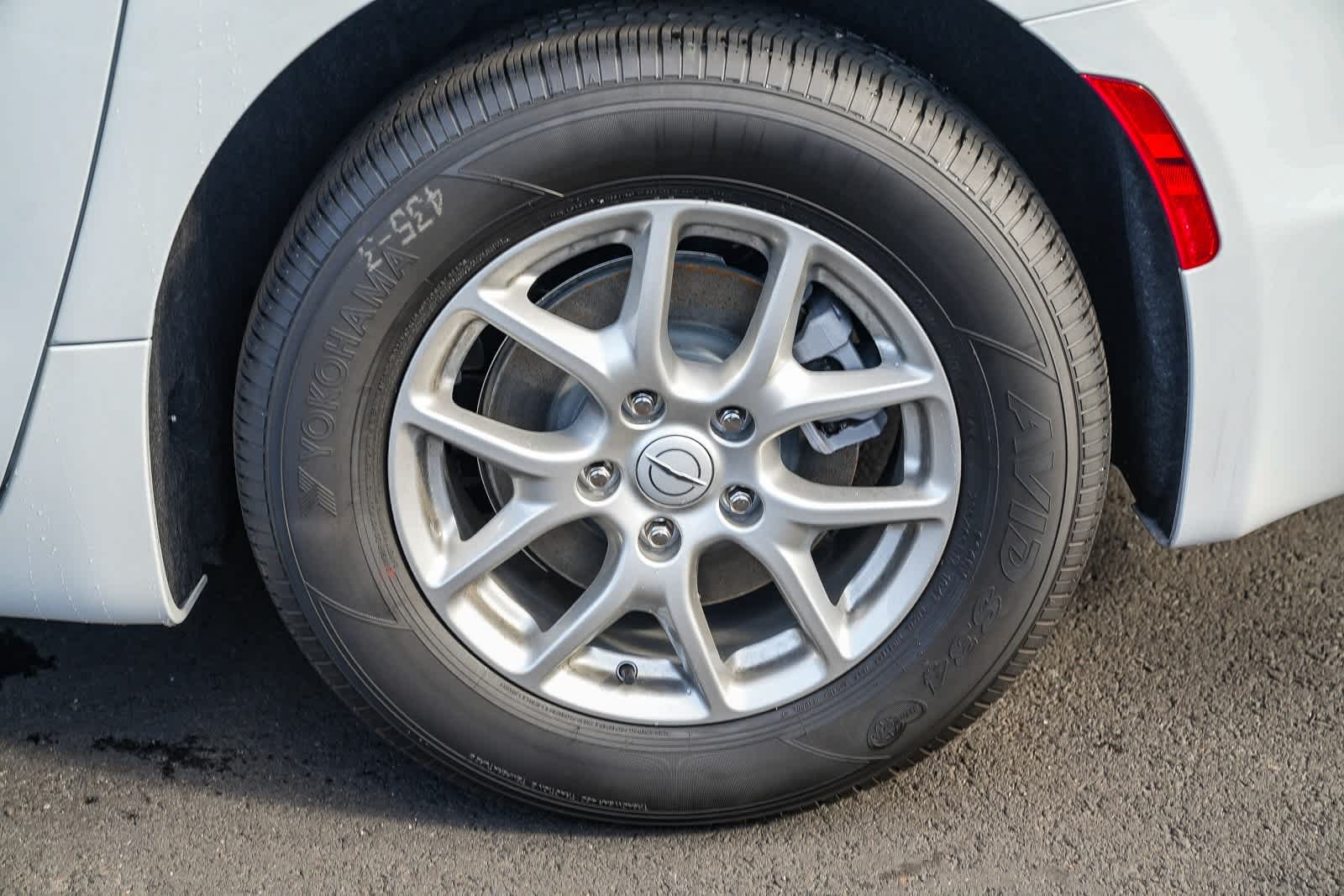 Thumbnail: 2026 Chrysler Voyager - 10