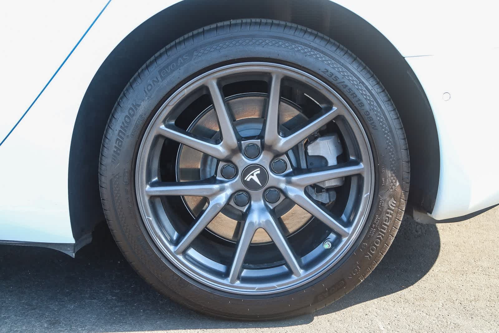 Thumbnail: 2019 Tesla Model 3 - 26