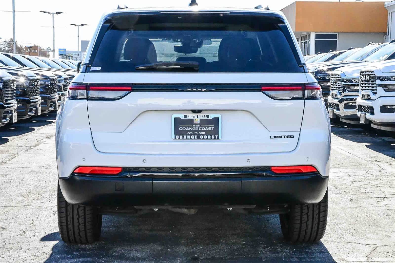 Thumbnail: 2023 Jeep Grand Cherokee - 5