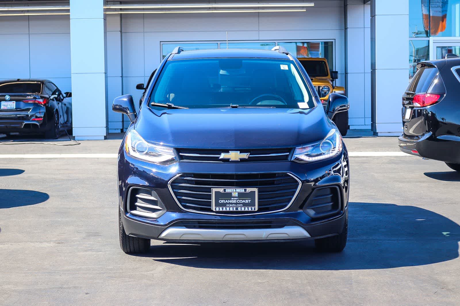 Thumbnail: 2022 Chevrolet Trax - 2