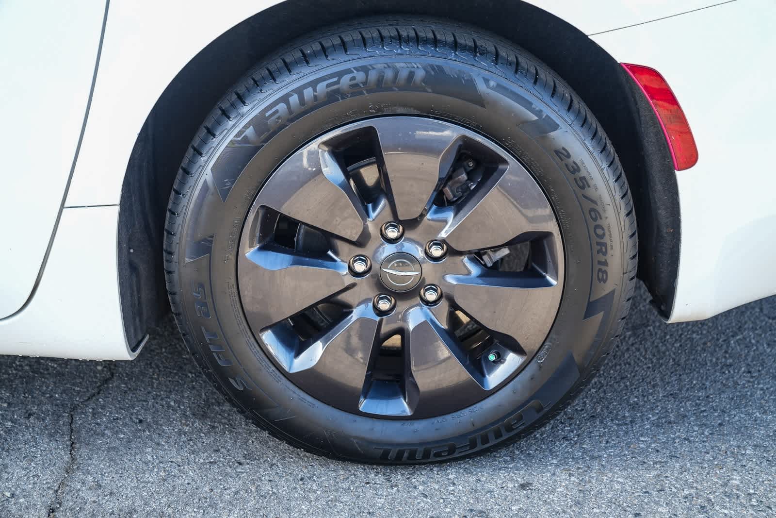 Thumbnail: 2020 Chrysler Pacifica - 9