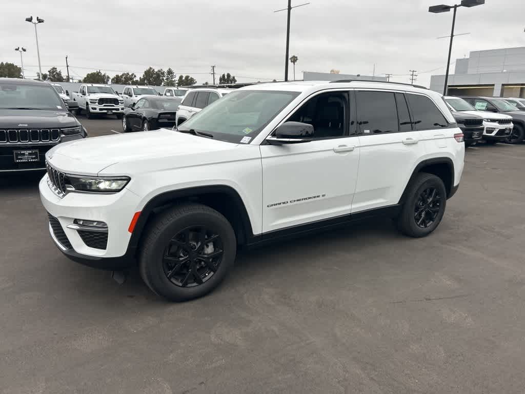 Thumbnail: 2022 Jeep Grand Cherokee - 2