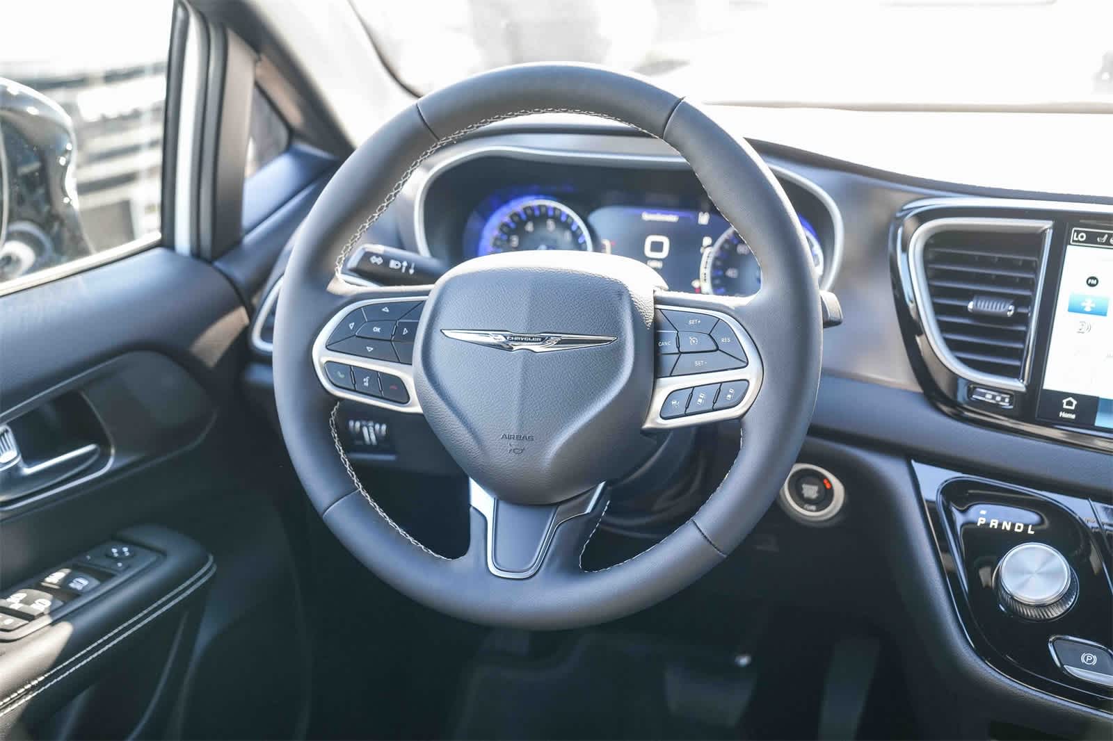 Thumbnail: 2026 Chrysler Voyager - 16