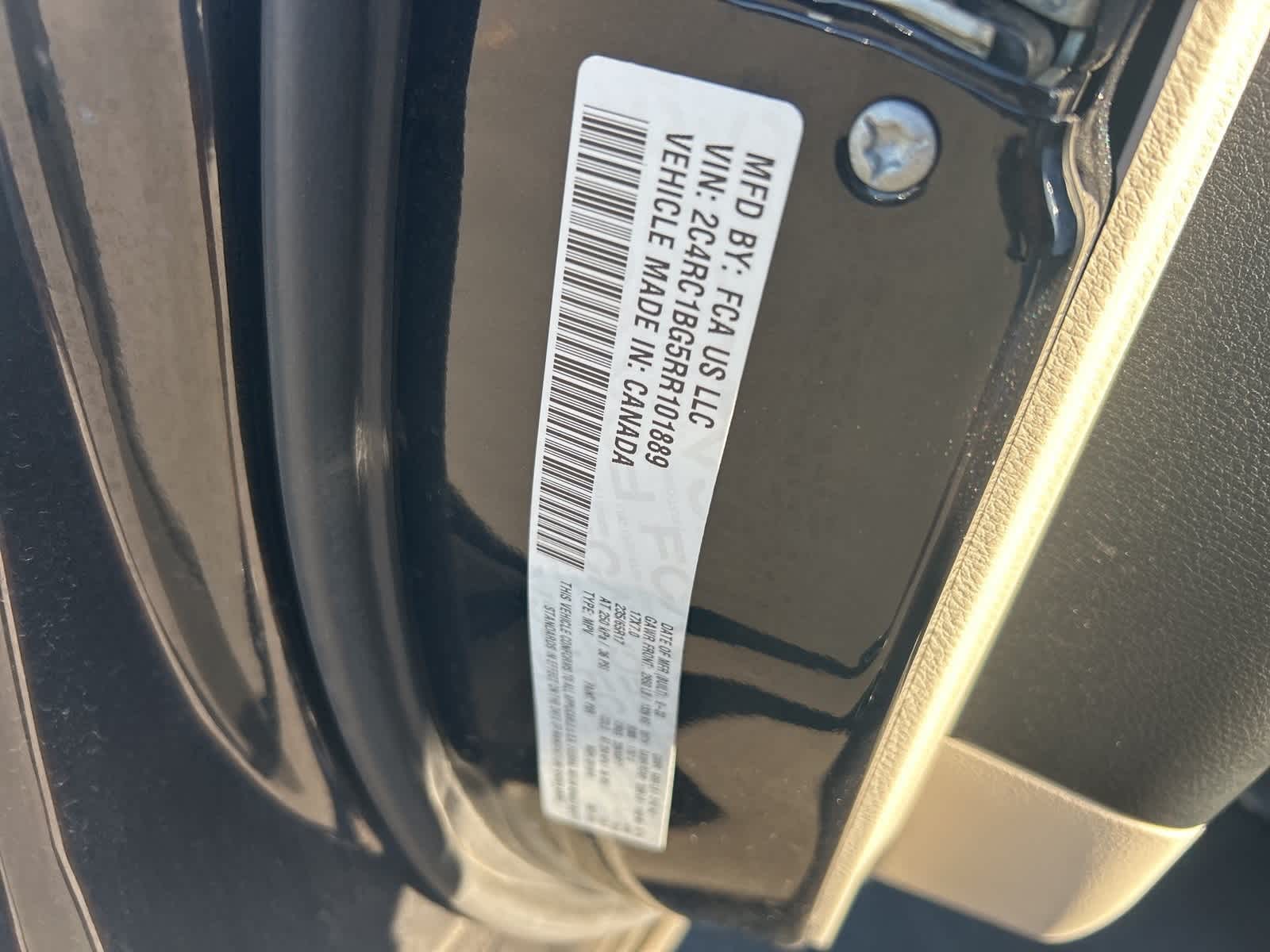 Thumbnail: 2024 Chrysler Pacifica - 40