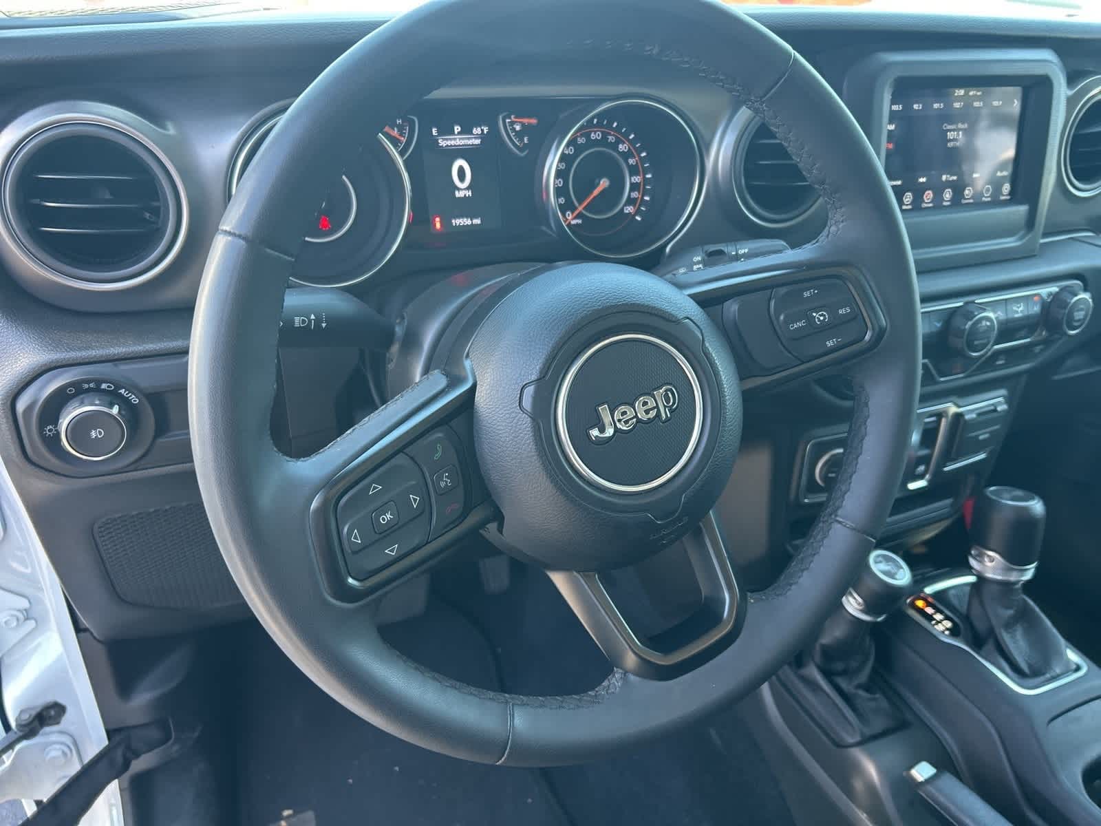 Thumbnail: 2023 Jeep Wrangler - 24