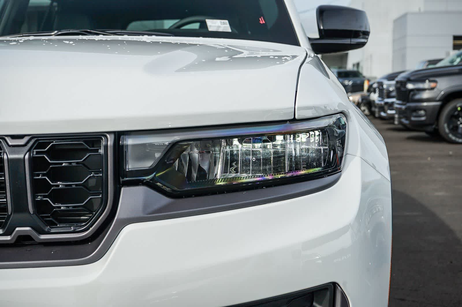 Thumbnail: 2026 Jeep Grand Cherokee - 8