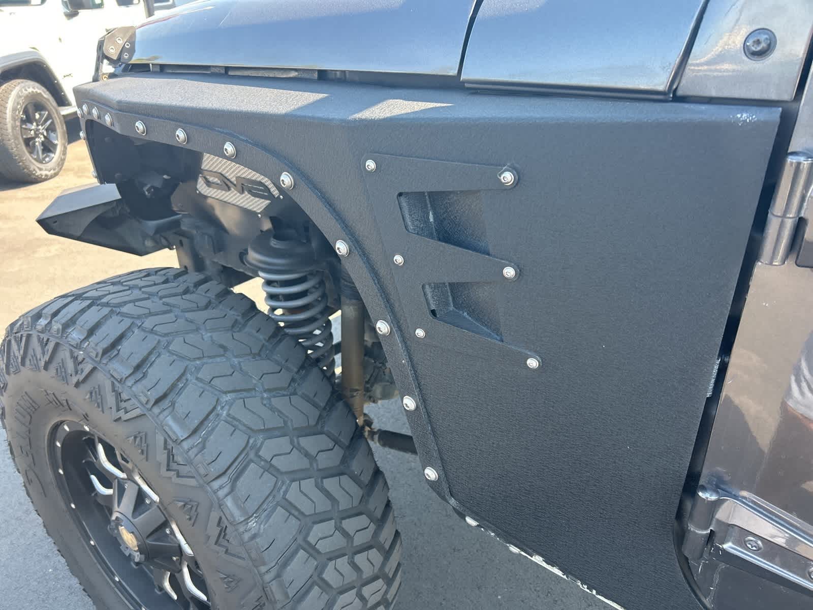 Thumbnail: 2017 Jeep Wrangler - 13
