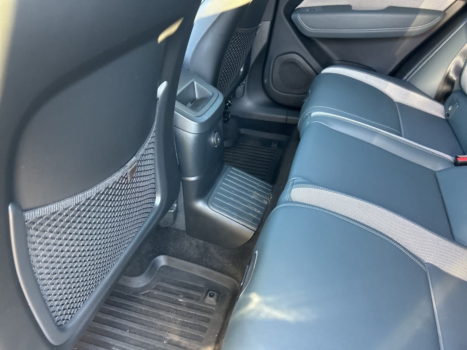 Thumbnail: 2022 Volvo XC60 - 27