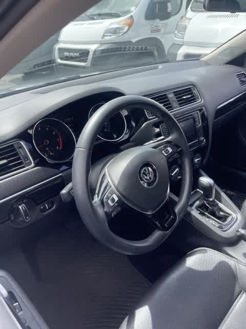 2016 Volkswagen Jetta SEL 13