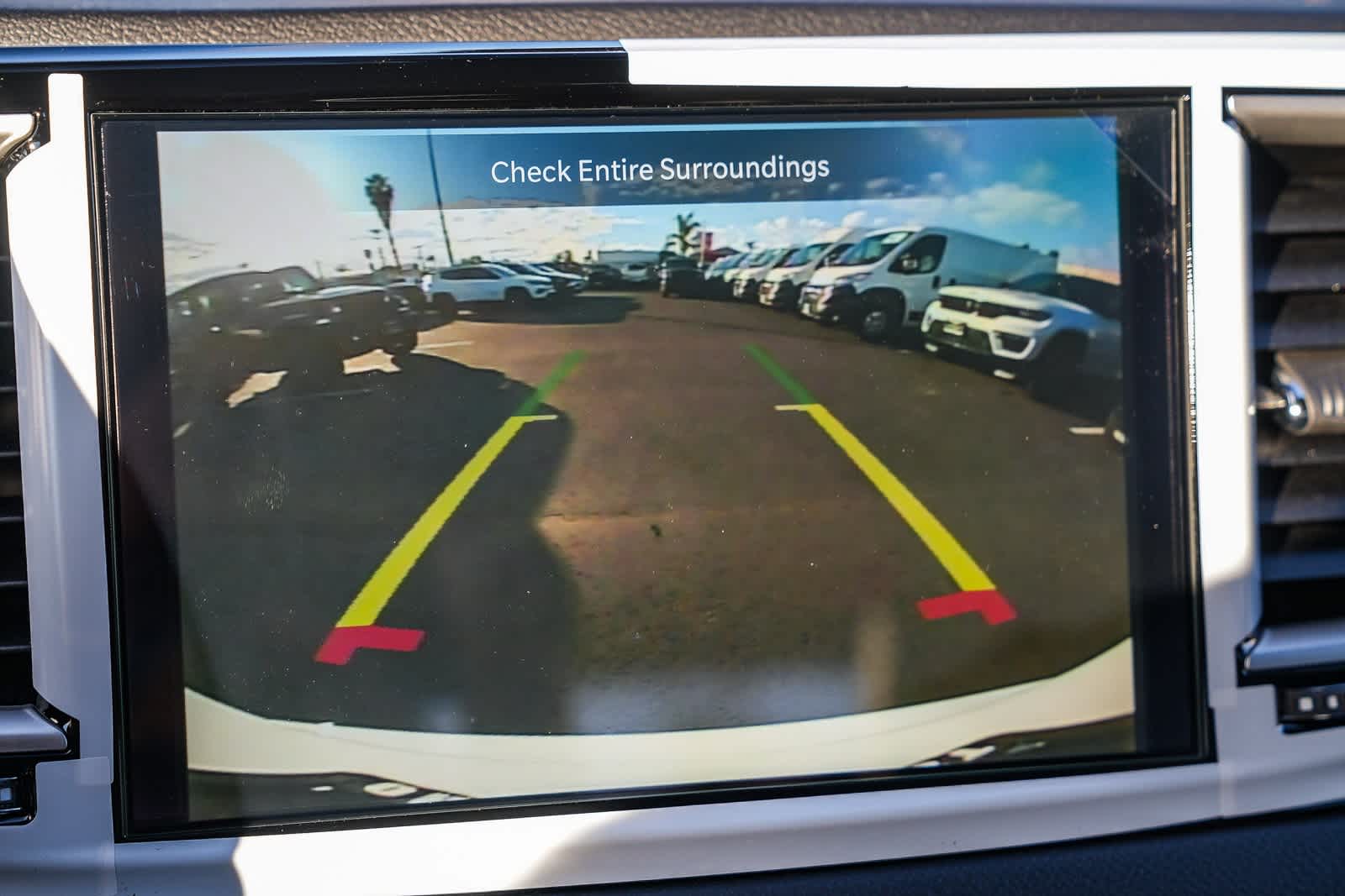 Thumbnail: 2026 Chrysler Voyager - 24