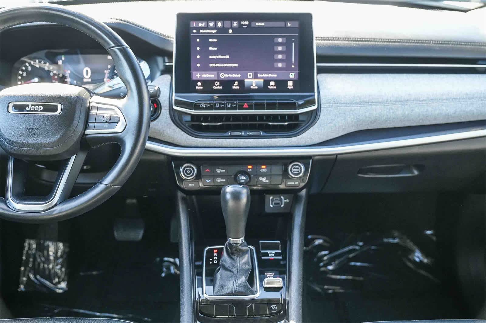 Thumbnail: 2022 Jeep Compass - 11