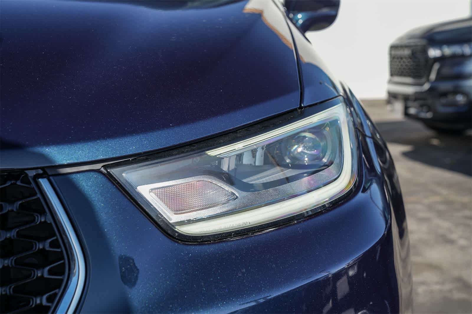 Thumbnail: 2022 Chrysler Pacifica - 8