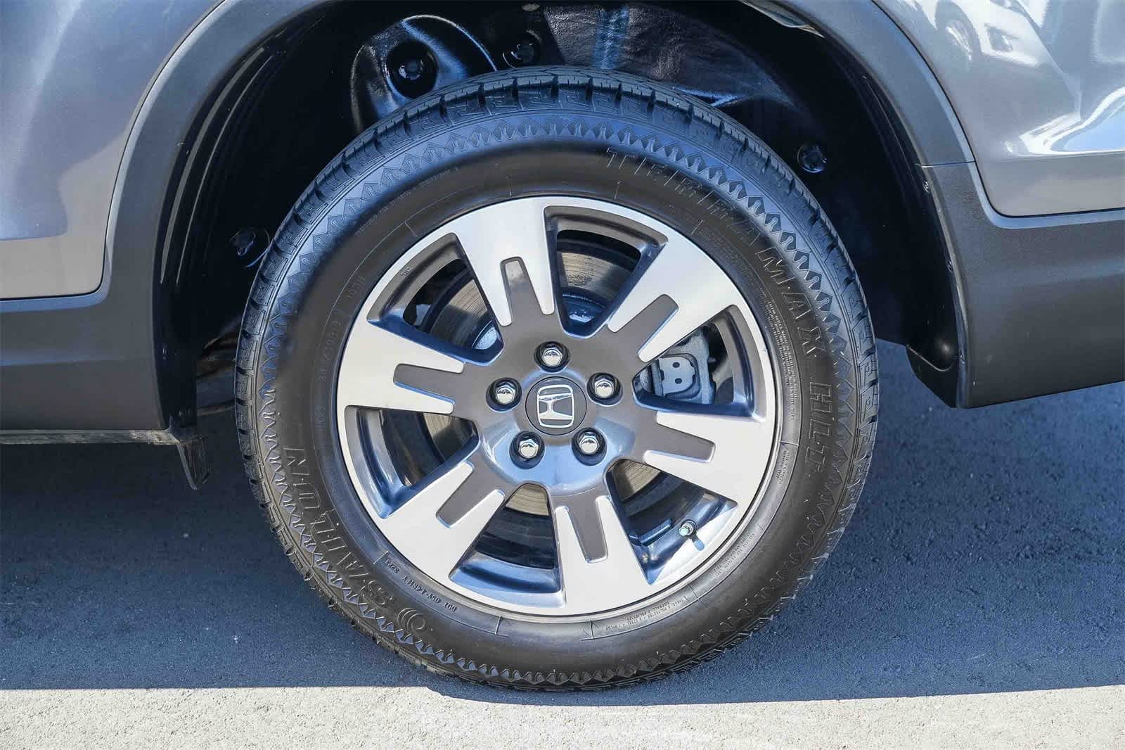 Thumbnail: 2017 Honda Ridgeline - 9