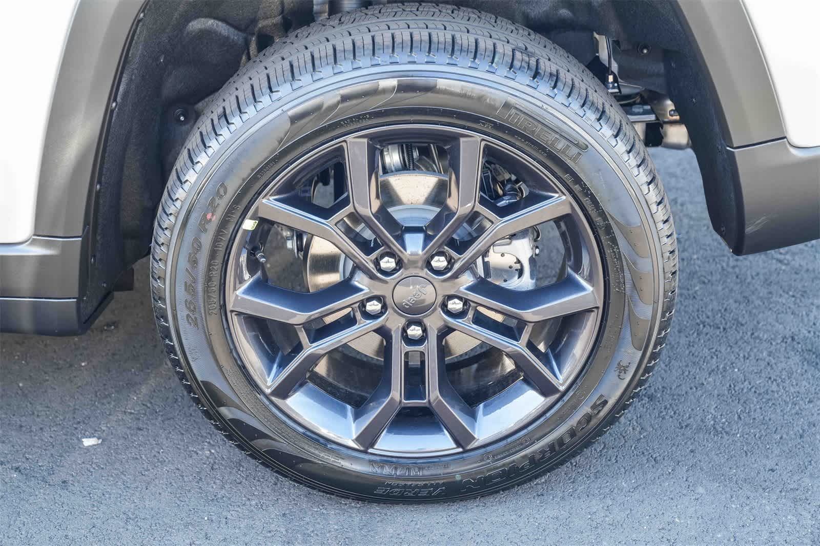 Thumbnail: 2025 Jeep Grand Cherokee - 10