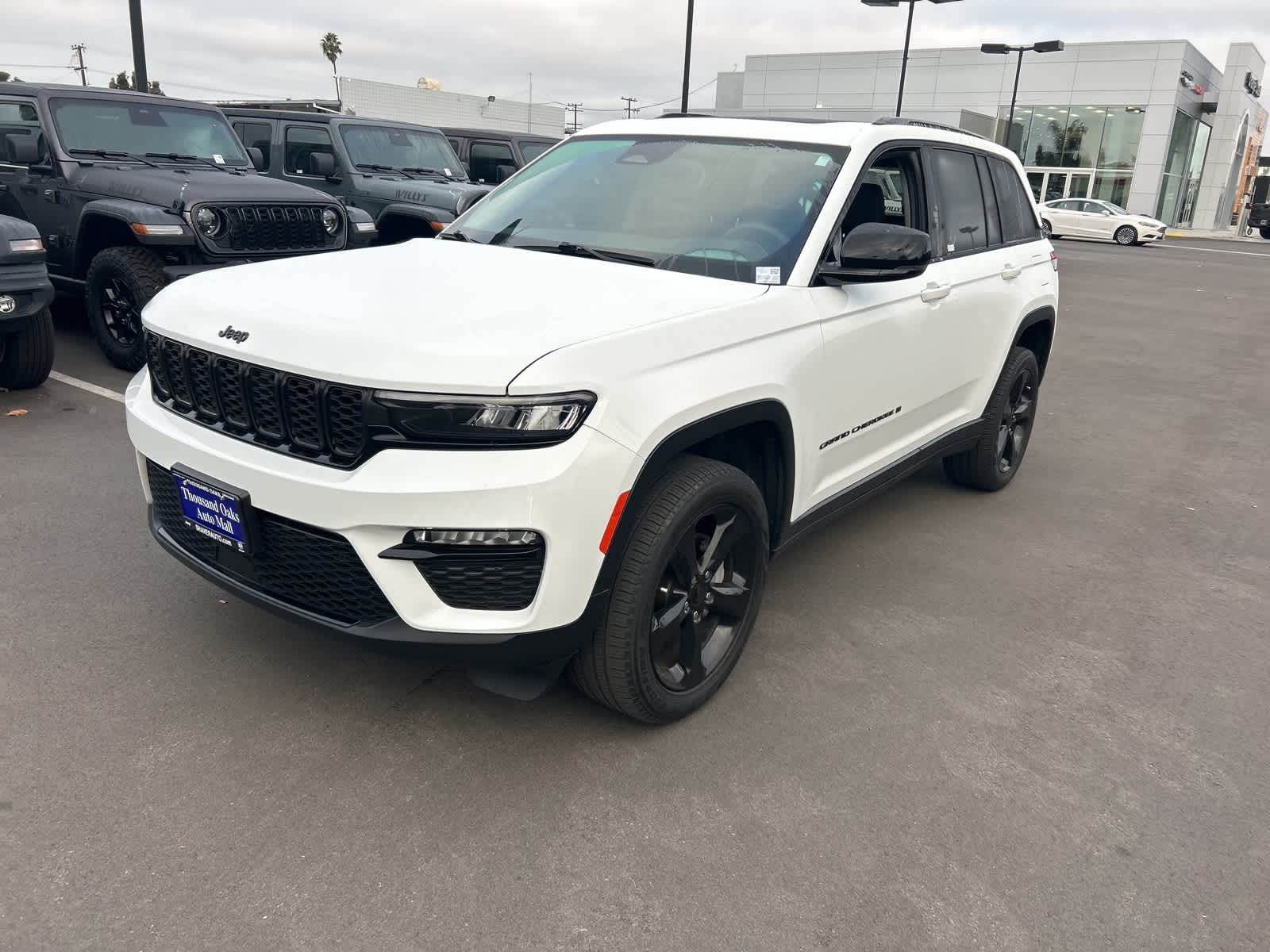 Thumbnail: 2023 Jeep Grand Cherokee - 22