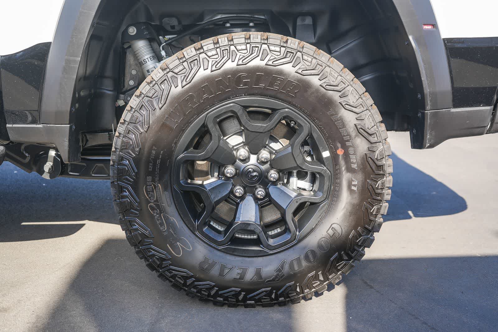 Thumbnail: 2026 RAM 1500 - 10