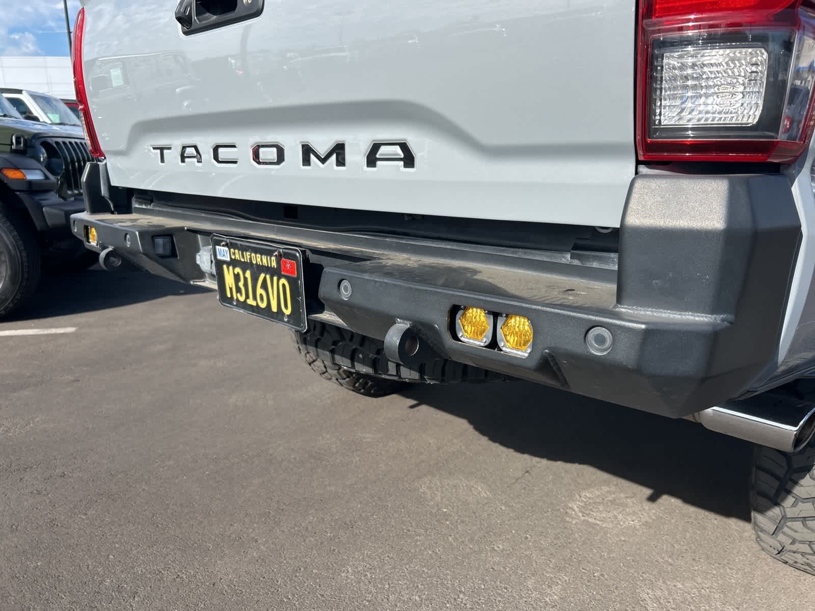 Thumbnail: 2018 Toyota Tacoma - 21