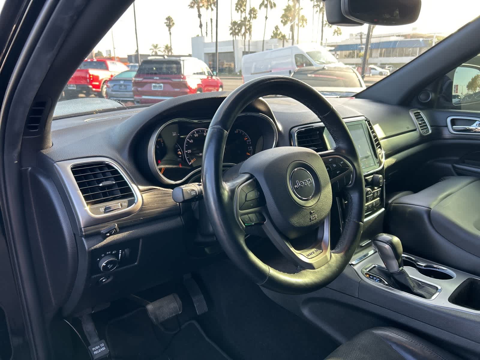 Thumbnail: 2019 Jeep Grand Cherokee - 15