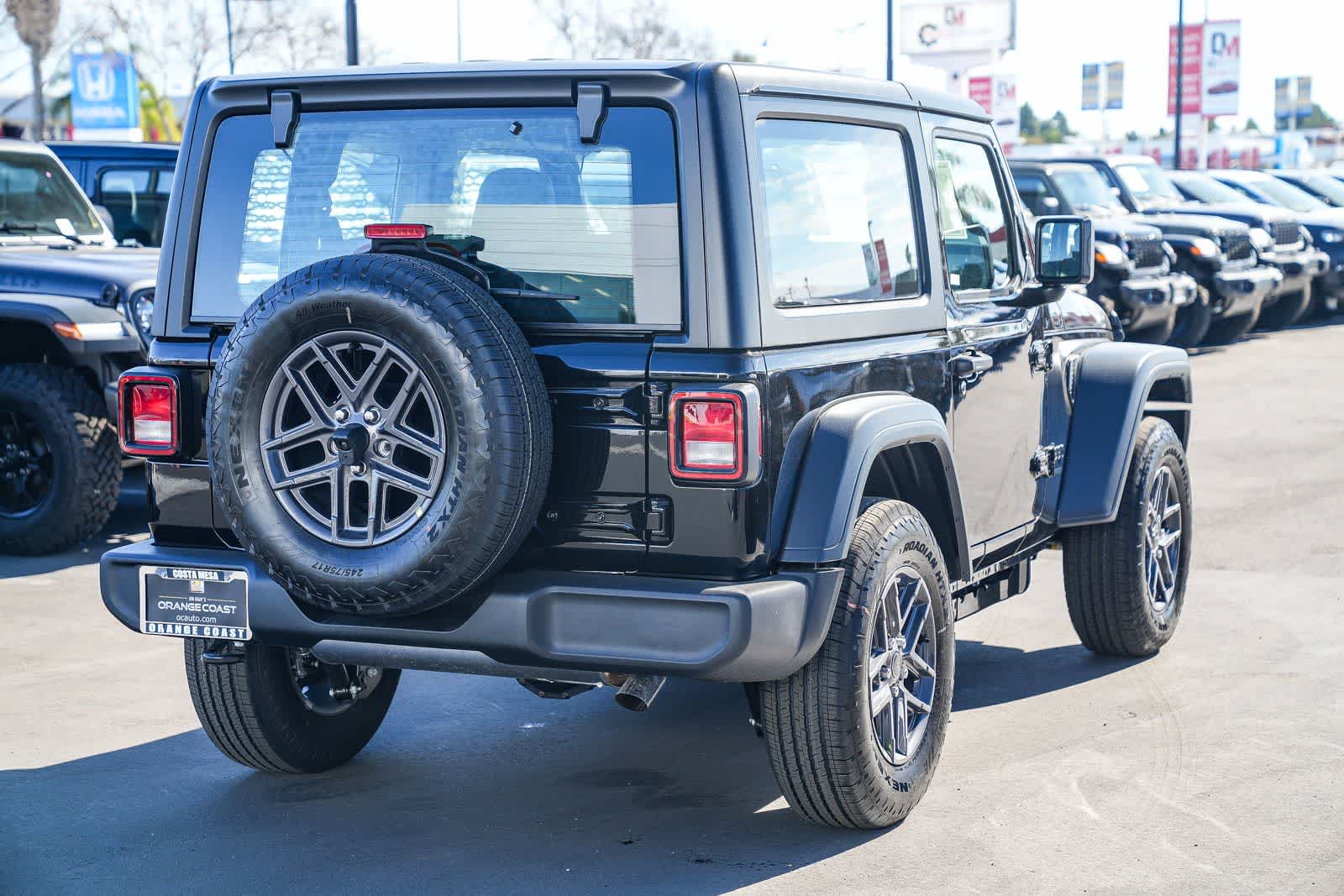 Thumbnail: 2026 Jeep Wrangler - 4