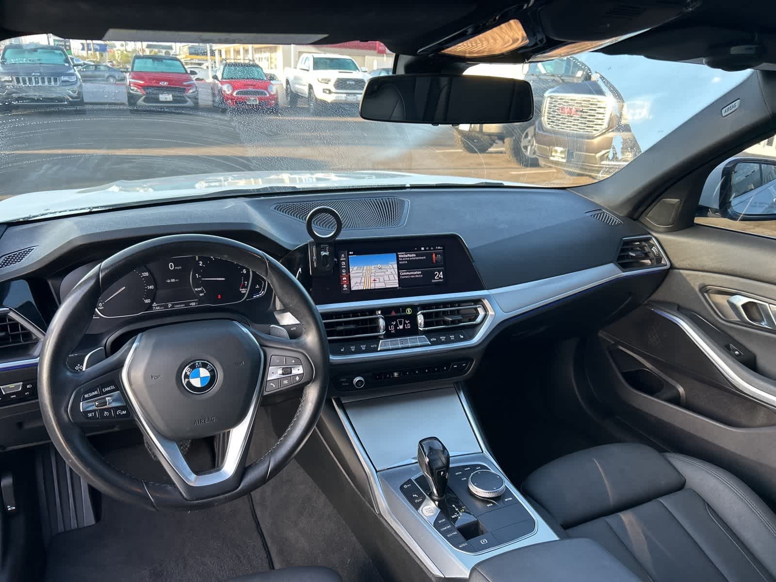 Thumbnail: 2021 BMW 3 Series - 23