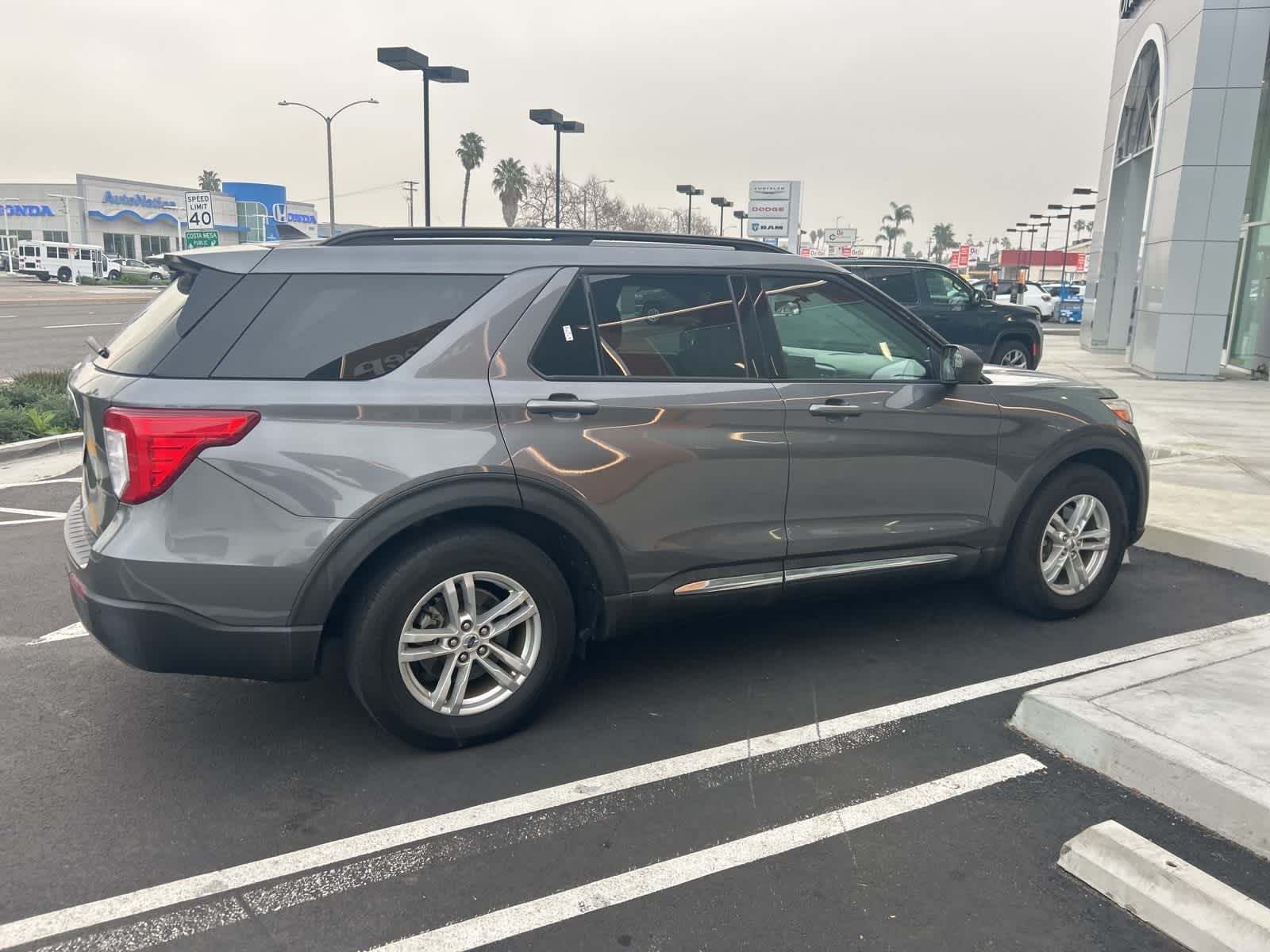 Thumbnail: 2022 Ford Explorer - 7