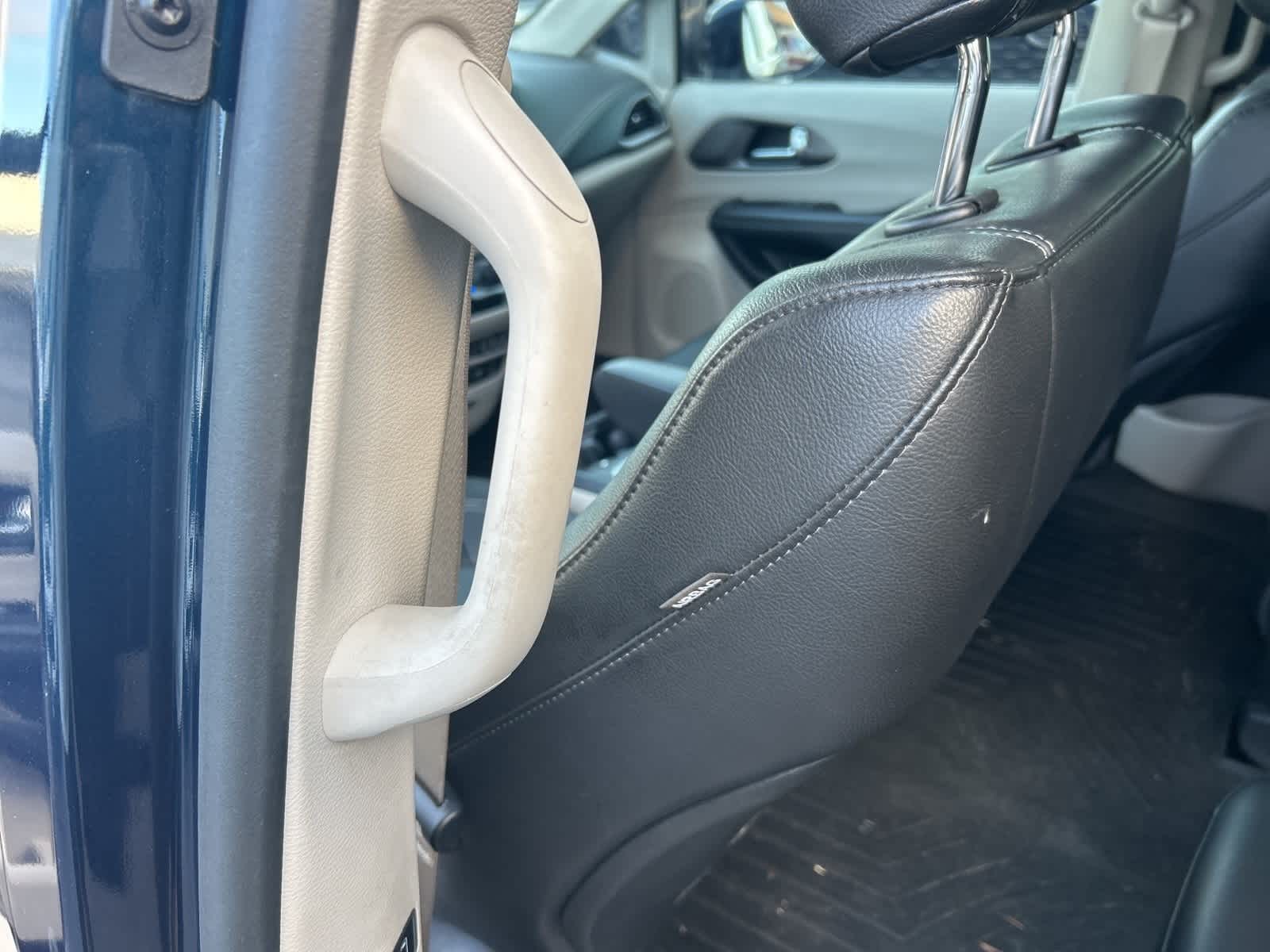 Thumbnail: 2022 Chrysler Pacifica - 30