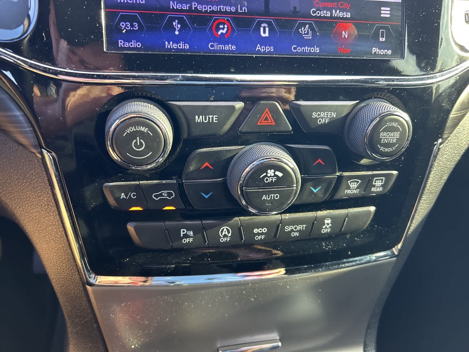 Thumbnail: 2019 Jeep Grand Cherokee - 25