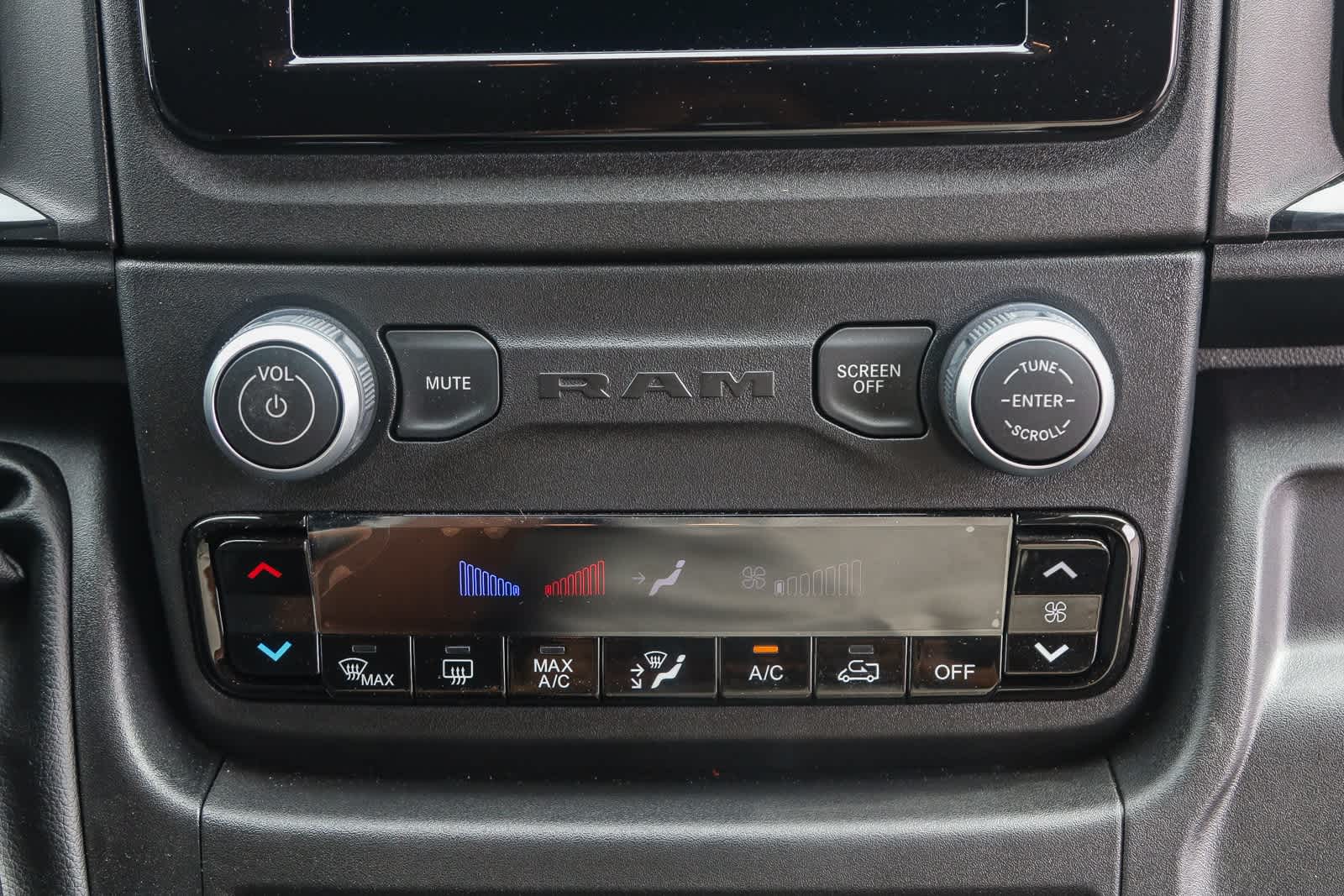 Thumbnail: 2026 RAM ProMaster - 16