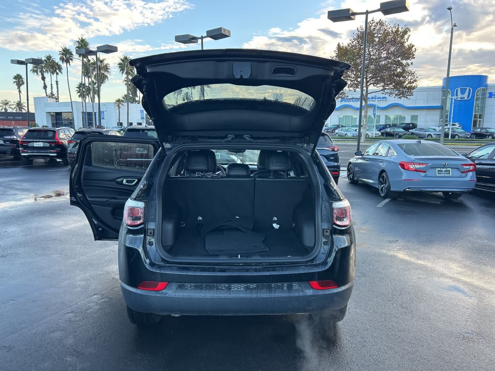 Thumbnail: 2023 Jeep Compass - 23