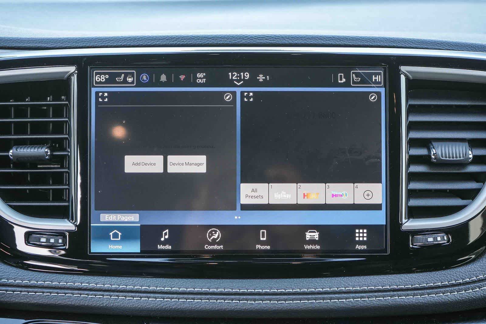 Thumbnail: 2026 Chrysler Pacifica - 16