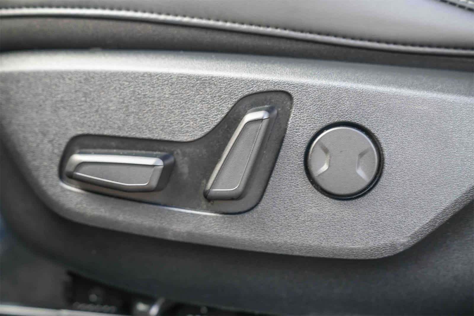 Thumbnail: 2023 Kia EV6 - 20