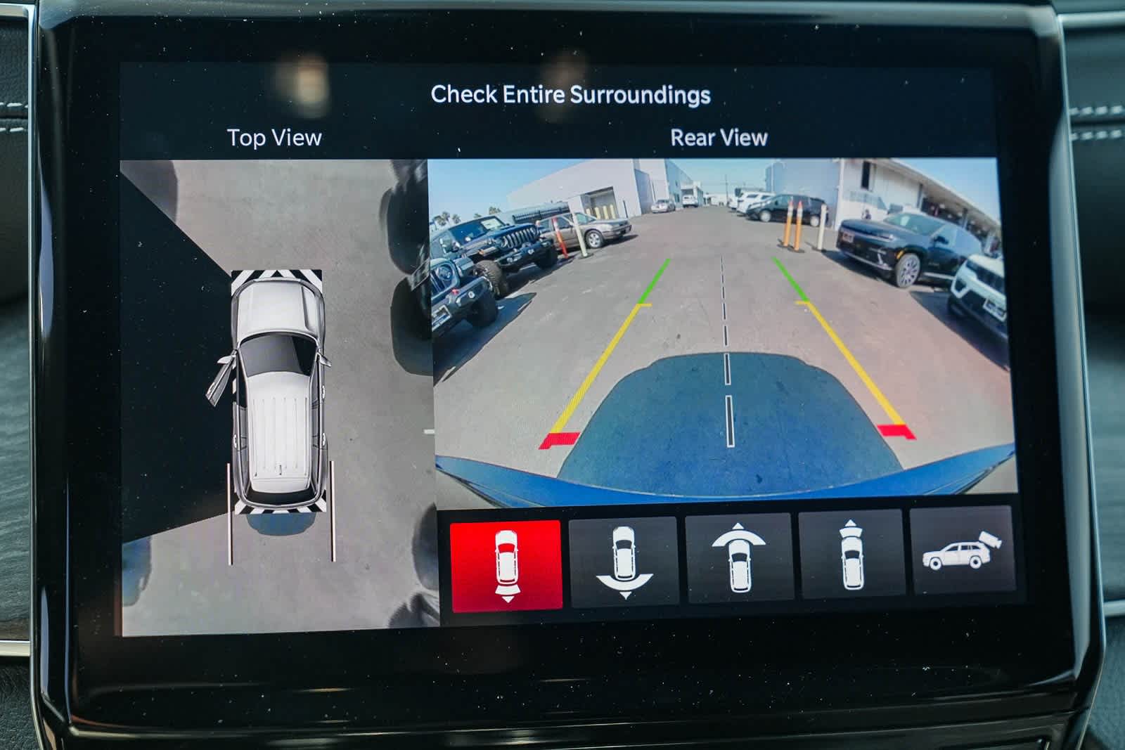 Thumbnail: 2025 Jeep Grand Cherokee - 24