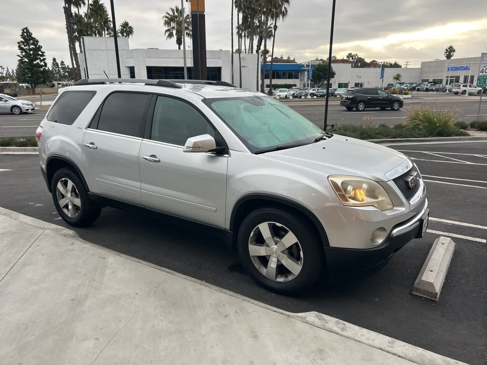 Thumbnail: 2011 GMC Acadia - 6
