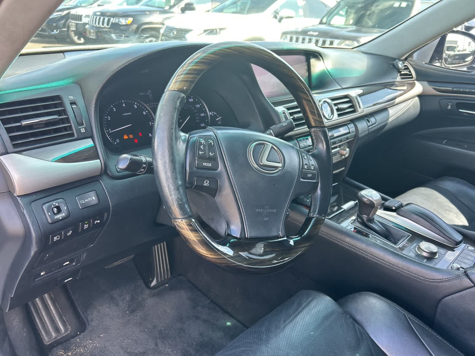 Thumbnail: 2013 Lexus LS - 15