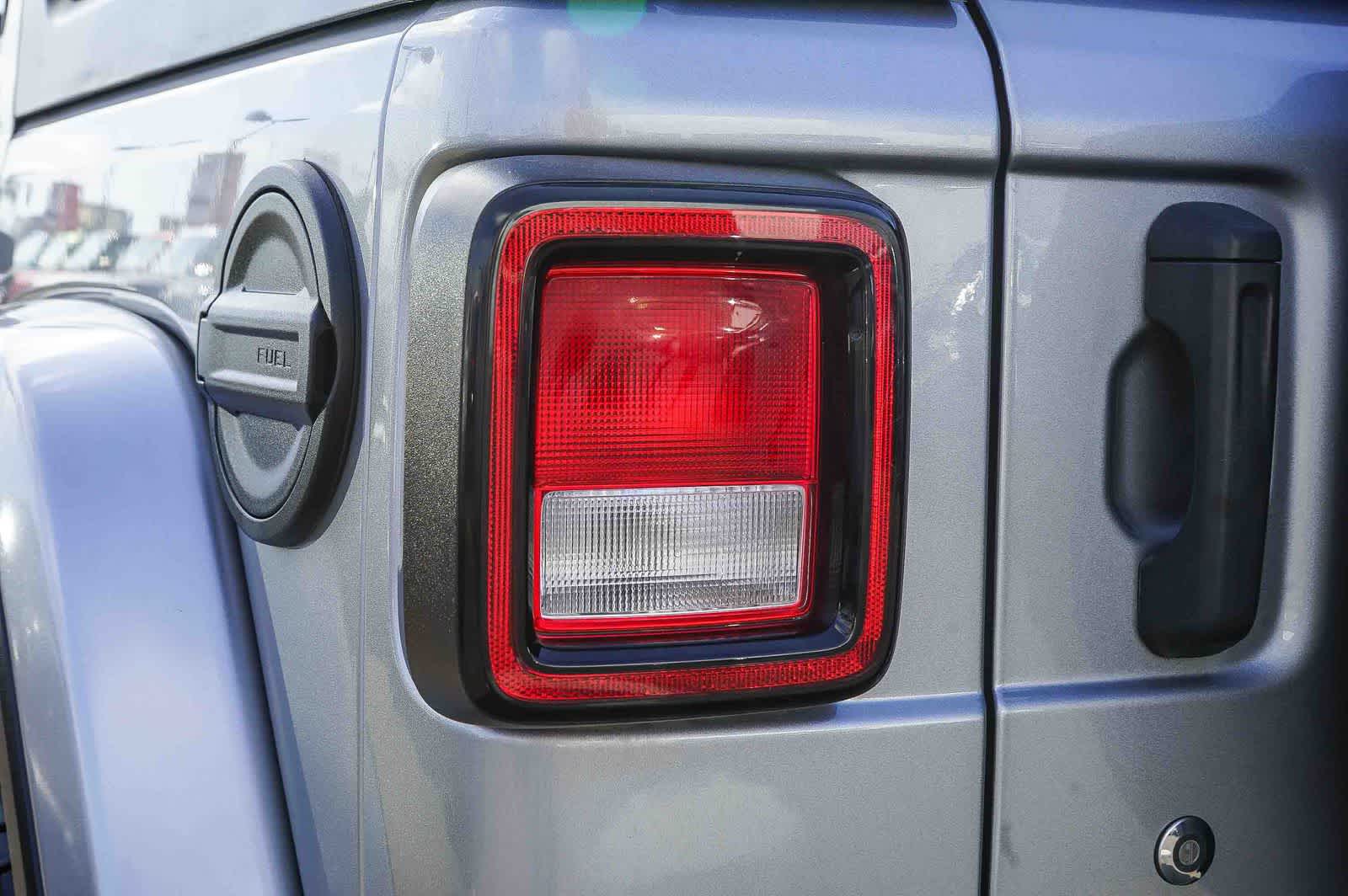 Thumbnail: 2020 Jeep Wrangler - 7