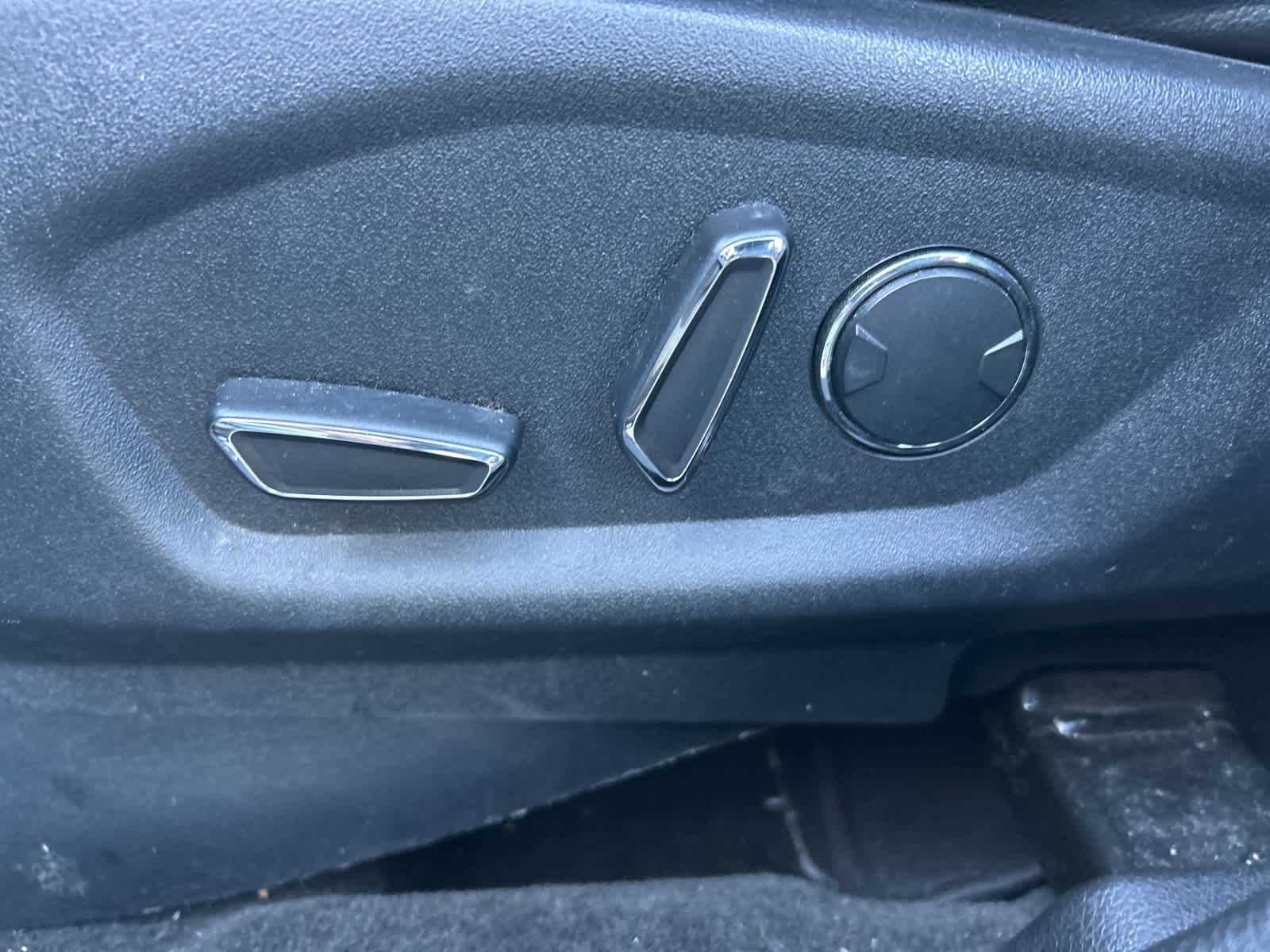 Thumbnail: 2017 Ford Explorer - 36