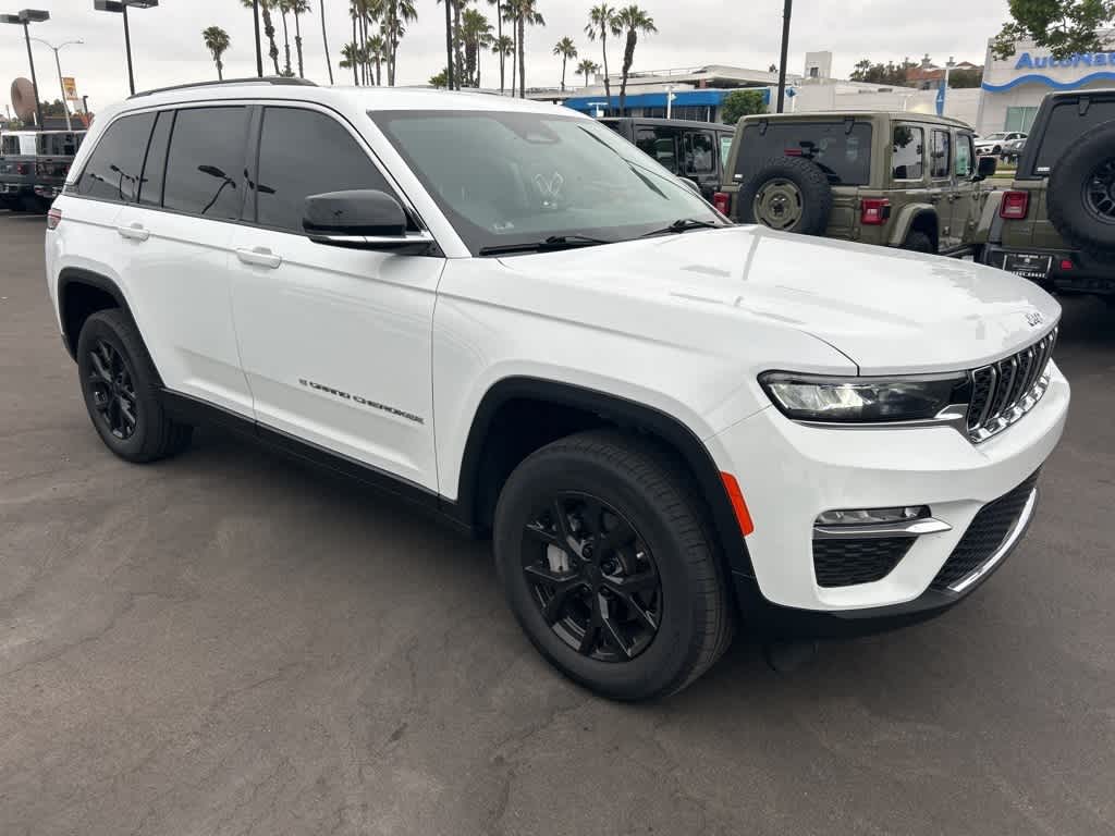 Thumbnail: 2022 Jeep Grand Cherokee - 7