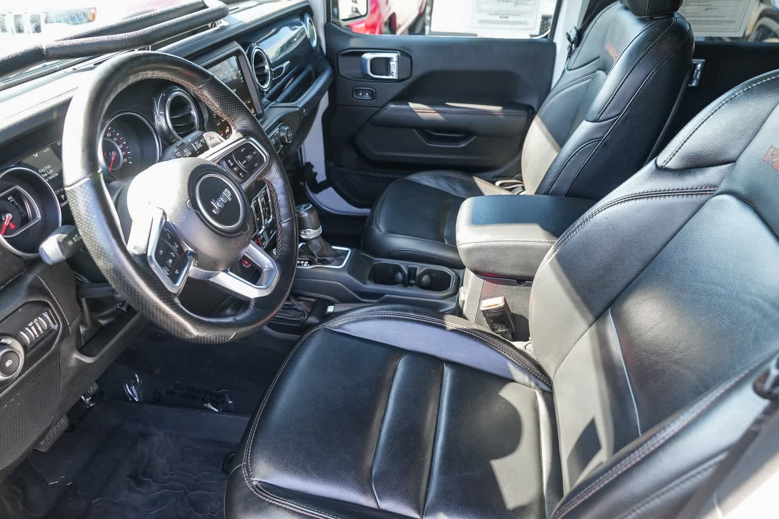 Thumbnail: 2022 Jeep Wrangler - 15