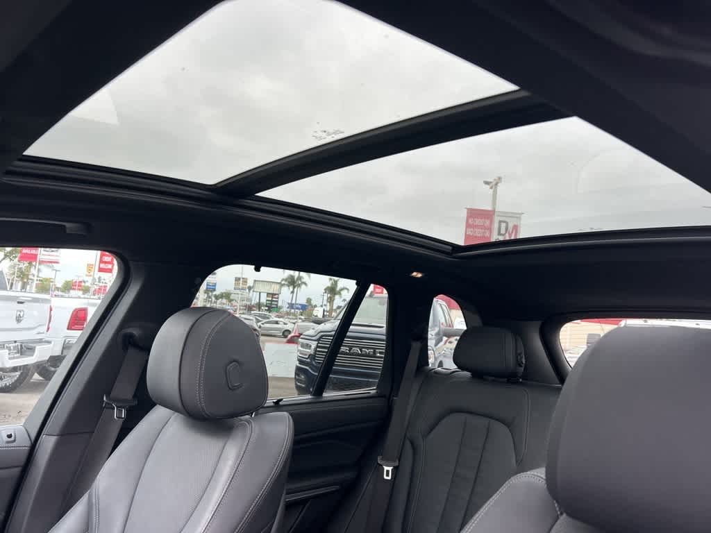 Thumbnail: 2022 BMW X5 - 22