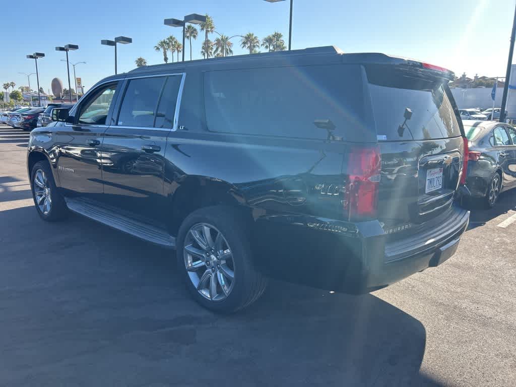 Thumbnail: 2015 Chevrolet Suburban - 3