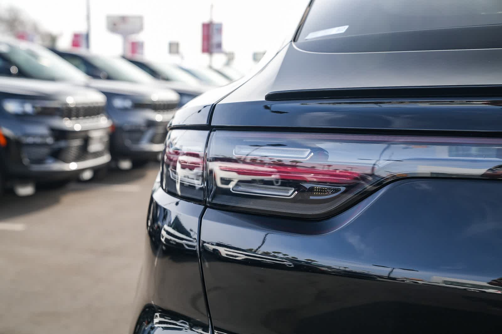 Thumbnail: 2023 Porsche  - 7