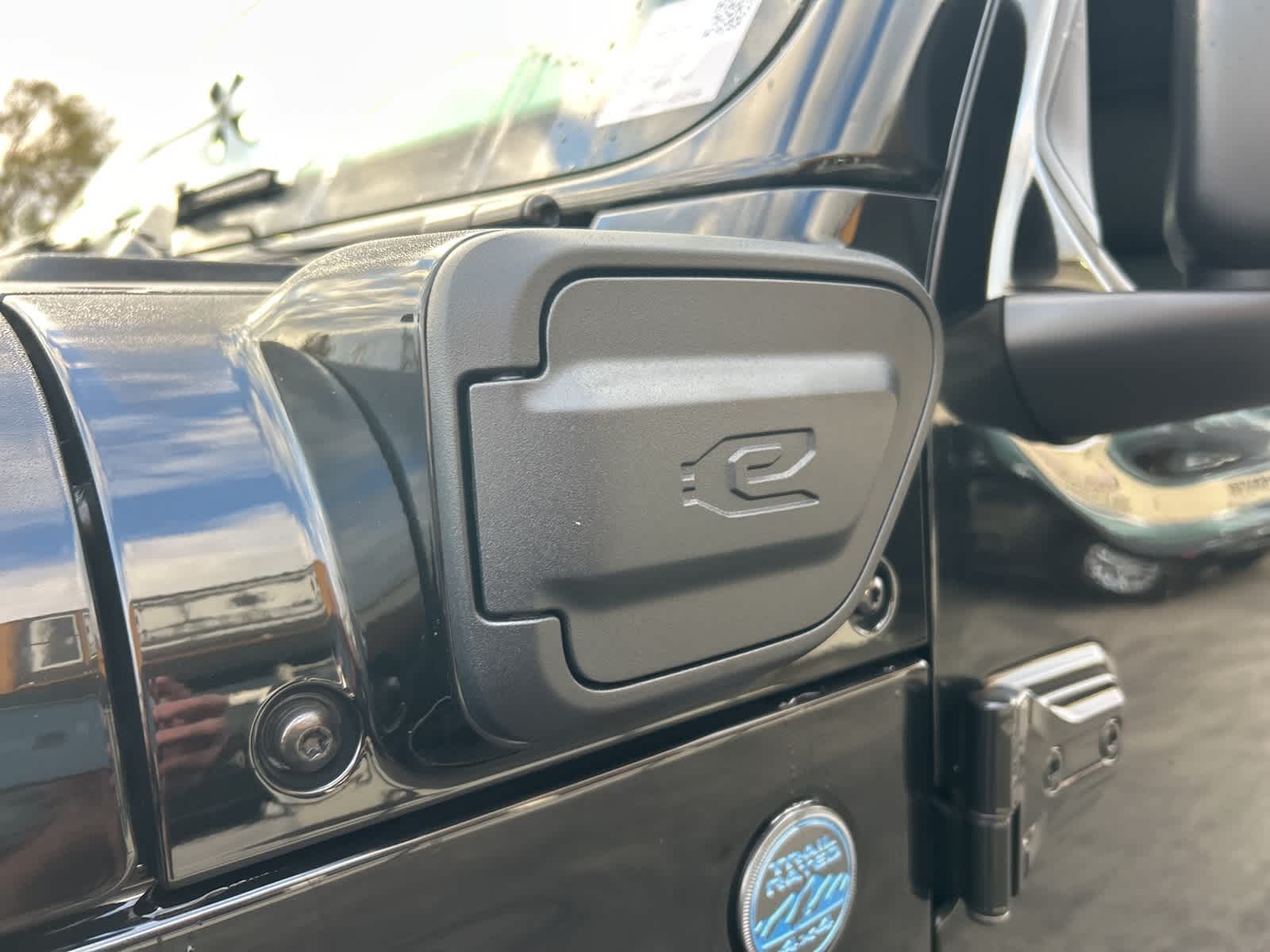 Thumbnail: 2023 Jeep Wrangler - 18