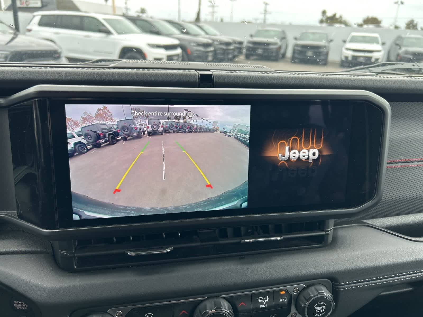 Thumbnail: 2024 Jeep Wrangler - 36