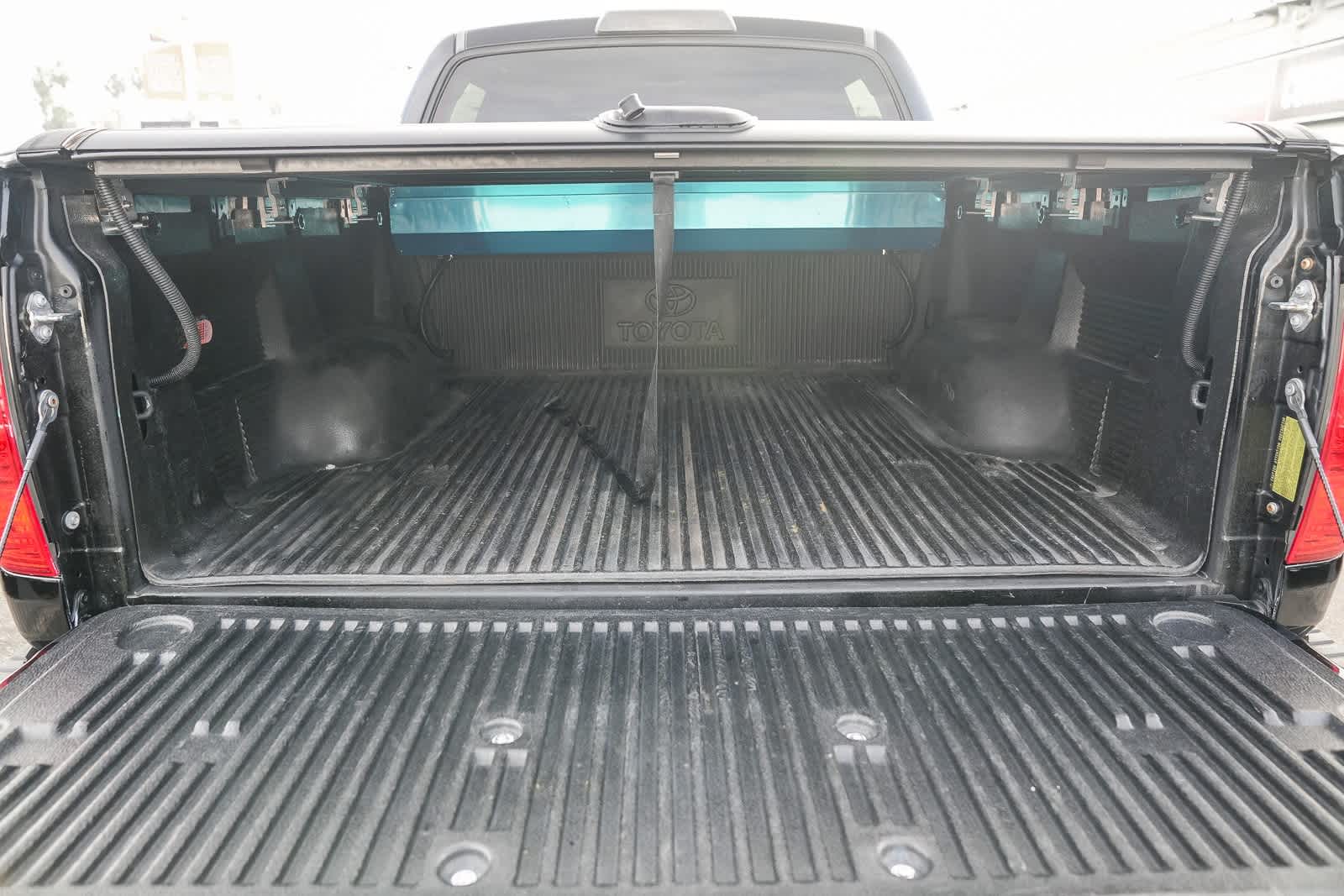 Thumbnail: 2016 Toyota Tundra - 24