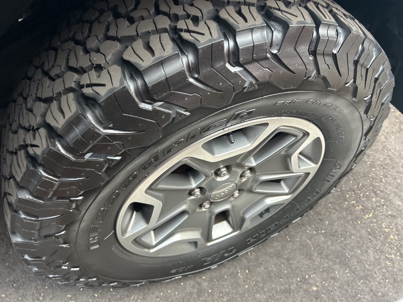 Thumbnail: 2016 Jeep Wrangler - 9