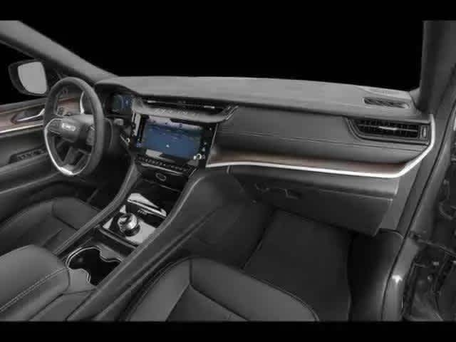 Thumbnail: 2026 Jeep Grand Cherokee - 12