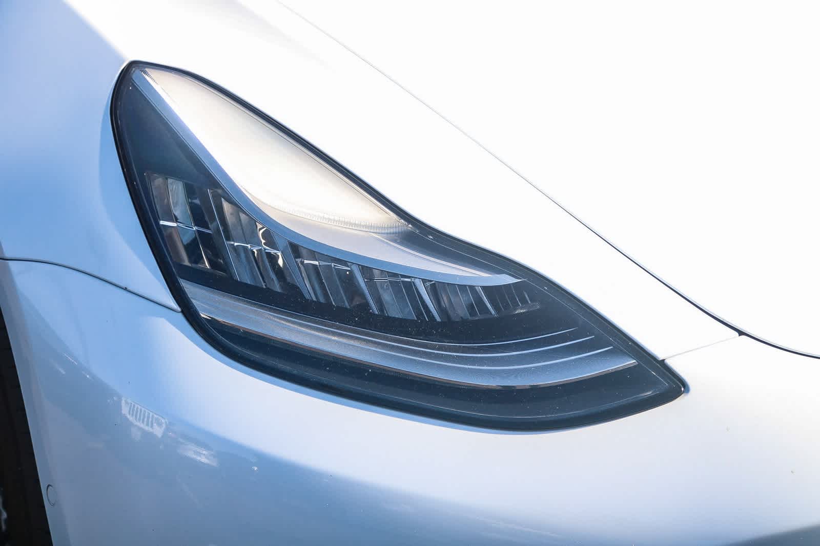 Thumbnail: 2019 Tesla Model 3 - 4