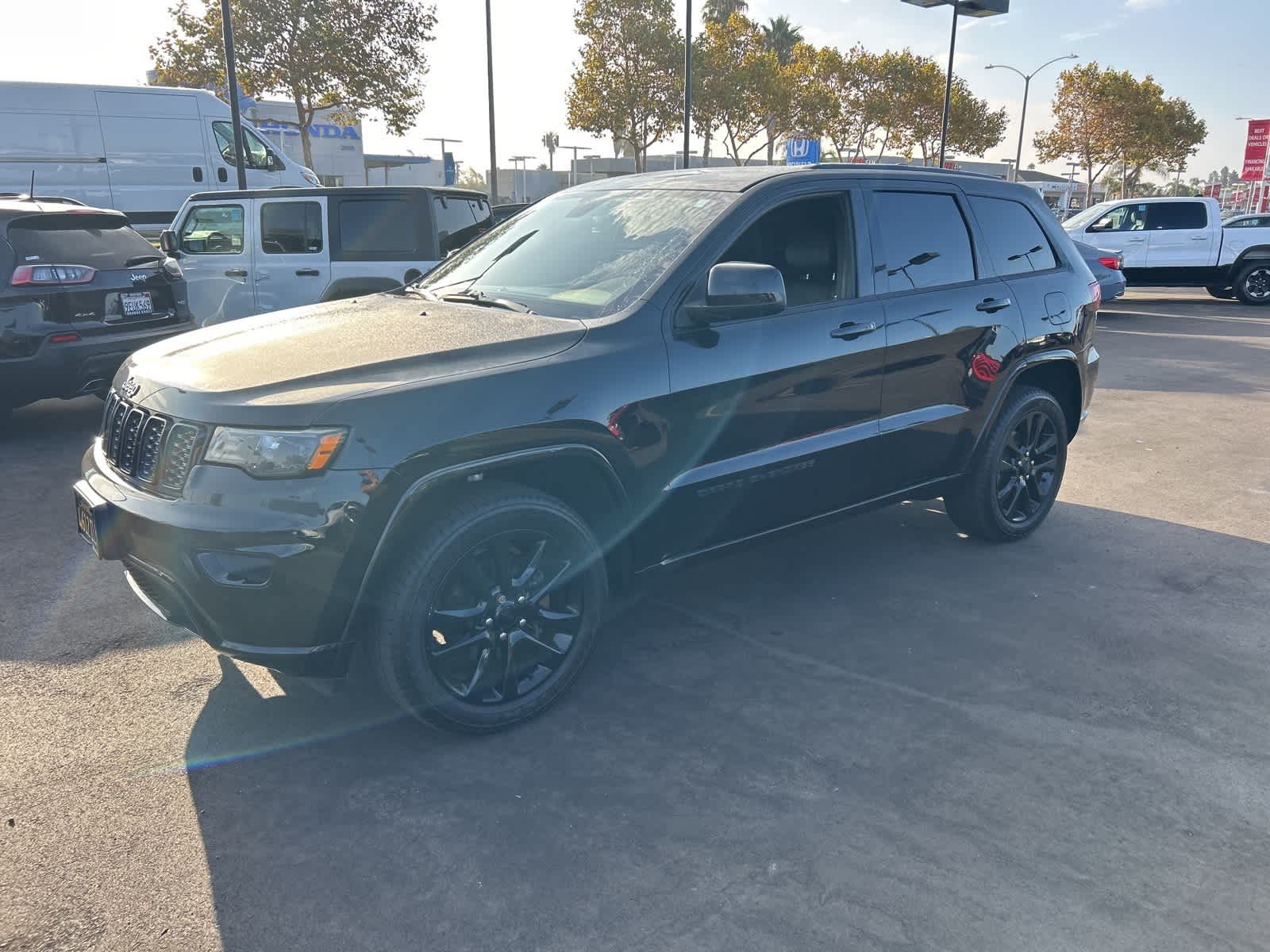 Thumbnail: 2019 Jeep Grand Cherokee - 2